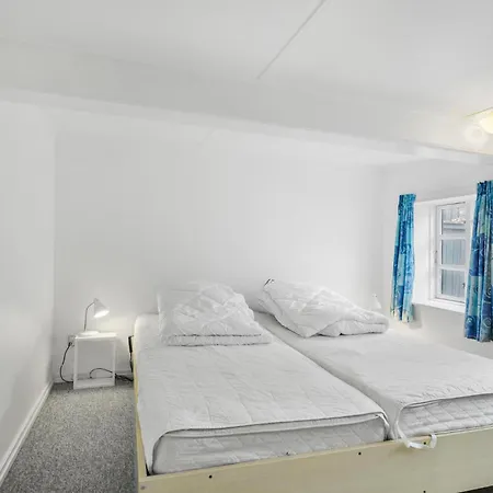 2 Bedroom Beautiful In 別荘