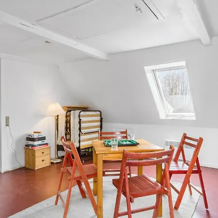 Дом отдыха 2 Bedroom Beautiful In *