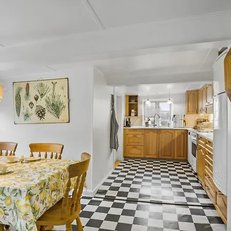 Casa vacanze 2 Bedroom Beautiful In Ærøskøbing